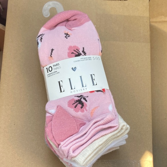 Elle Accessories - Elle Pink and Cream Women's Socks